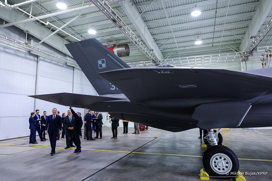 019_Prezydent_Karol_Nawrocki_wizyta_Lockheed Martin_Aeronautics_Fort_Worth_Plant_20260328_MWB29619.jpg