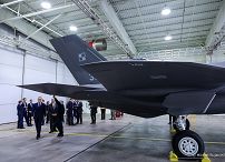 019_Prezydent_Karol_Nawrocki_wizyta_Lockheed Martin_Aeronautics_Fort_Worth_Plant_20260328_MWB29619.jpg