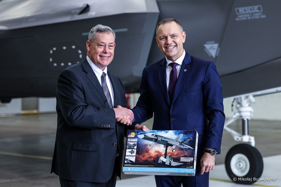 025_Prezydent_Karol_Nawrocki_wizyta_Lockheed Martin_Aeronautics_Fort_Worth_Plant_20260328_MWB15731.jpg