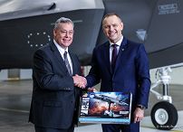 025_Prezydent_Karol_Nawrocki_wizyta_Lockheed Martin_Aeronautics_Fort_Worth_Plant_20260328_MWB15731.jpg
