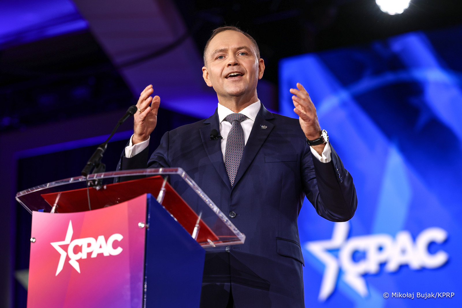 001_Prezydent_Karol_Nawrocki_CPAC_przemowienie_20260328_MWB16095.jpg [631.74 KB]