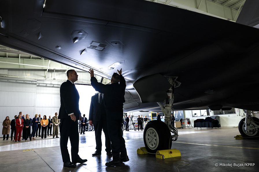 018_Prezydent_Karol_Nawrocki_wizyta_Lockheed Martin_Aeronautics_Fort_Worth_Plant_20260328_MWB29584.jpg