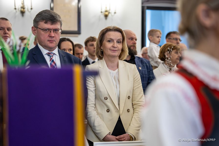 013_Prezydentowa_Marta_Nawrocka_niedziela_Palmowa_w_Palacu_Prezydenckim_20260329_340A9814.jpg