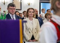 013_Prezydentowa_Marta_Nawrocka_niedziela_Palmowa_w_Palacu_Prezydenckim_20260329_340A9814.jpg