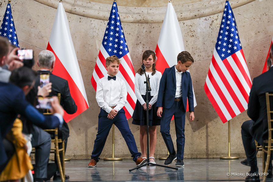 010_b_Prezydent_Karol_Nawrocki_wreczenie_odznaczen_panstwowych_spotkanie_Polonia_20260329_MWB18180.jpg