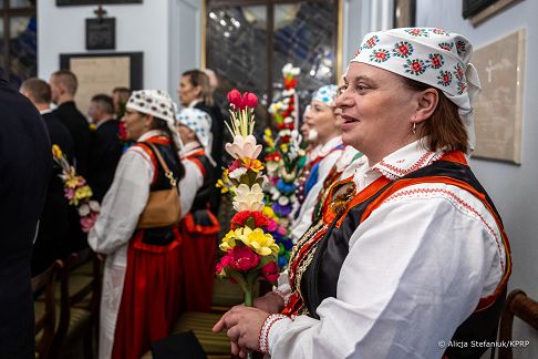 018_Prezydentowa_Marta_Nawrocka_niedziela_Palmowa_w_Palacu_Prezydenckim_20260329_7C6A8893.jpg