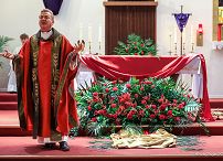 011_Prezydent_Karol_Nawrocki_Niedziela_Palmowa_msza_sw_kosciol_sw_Piotra_Apostola_20260329_MWB21672.jpg