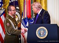 001_Karol_Cierpica_Prezydent_Donald_Trump_Waszyngton_Medal_Honoru__20260302_pap_20260302_1VE.jpg