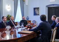010_Prezydent_Karol_Nawrocki_spotkanie_medal_Ksiadz_Jerzy_Popieluszko_20260304_MWB16960.jpg