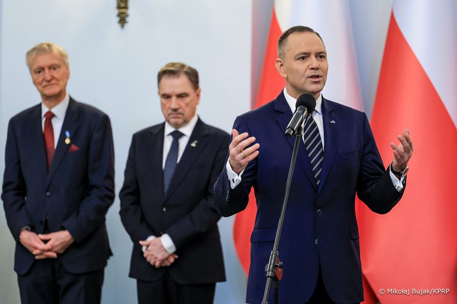 016_Prezydent_Karol_Nawrocki_odznaczenia_Orzel_Bialy_20260306_MWB29361.jpg