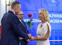 001_Prezydent_Karol_Nawrocki_odznaczenia_Dzien_Kobiet_20260308_GJA_5195.jpg