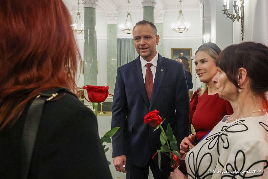 020_Prezydent_Karol_Nawrocki_odznaczenia_Dzien_Kobiet_20260308_GJB_7201.jpg