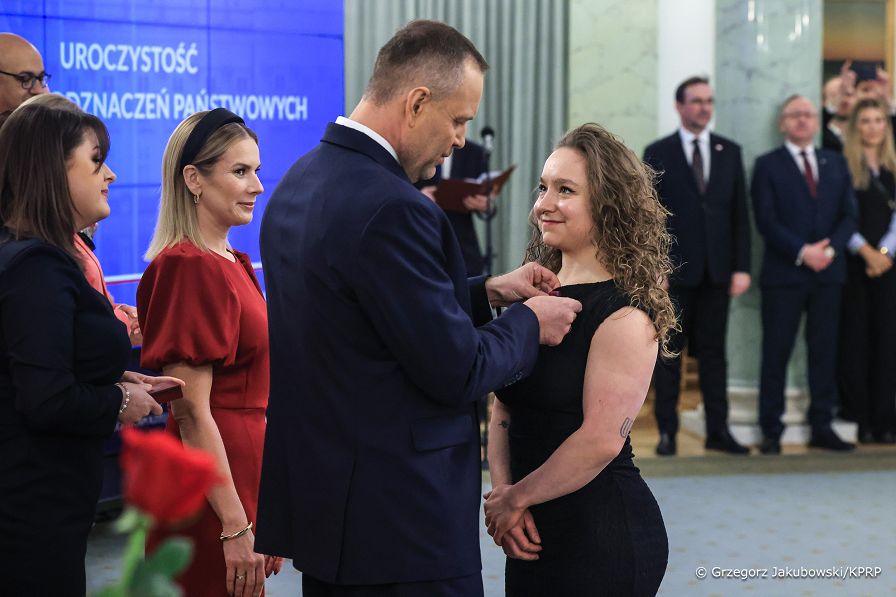 004_Prezydent_Karol_Nawrocki_odznaczenia_Dzien_Kobiet_20260308_GJA_5366.jpg