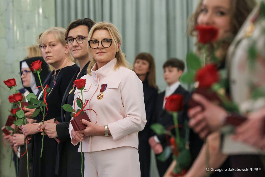 008_Prezydent_Karol_Nawrocki_odznaczenia_Dzien_Kobiet_20260308_GJA_5519.jpg