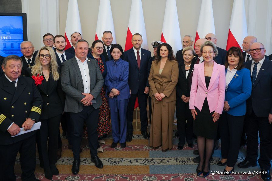 011_Prezydent Karol Nawrocki_Spotkanie z przedstawicielami Konwentu Morskiego_09-03-2026_MB1_7227.jpg