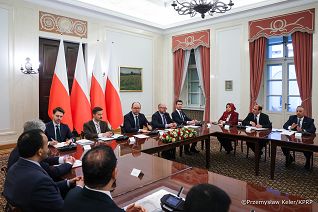 009_Minister Marcin Przydacz Spotkanie z Korpusem Ambasadorów Państw Arabskich_09-03-2026_PK1_5585.jpg
