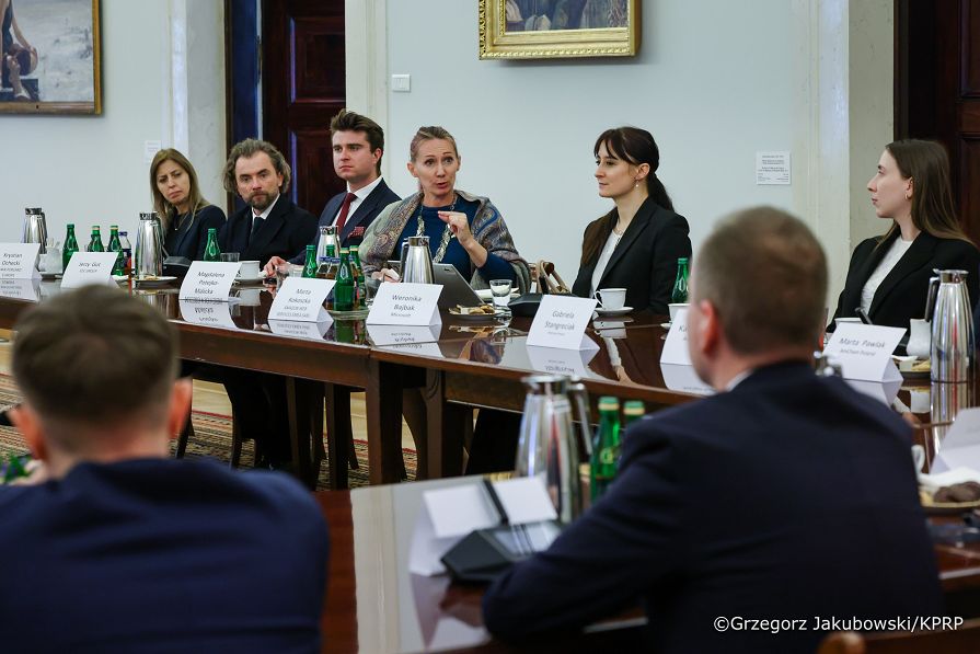 002_Minister_Adam_Andruszkiewicz_Spotkanie z przedstawicielami Amerykańskiej Izby Handlowej_01-04-2026_GJB_8264.jpg.JPG