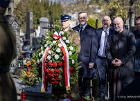 001_Minister_Zbigniew_Bogucki_rocznica_katastrofy_Smolenskiej_wience_cmentarz_20260410_340A5905.jpg