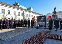 003_Prezydent_Karol_Nawrocki_rocznica_katastrofy_Smolenskiej_20260410_MWB17411.jpg