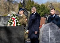 002_Minister_Zbigniew_Bogucki_rocznica_katastrofy_Smolenskiej_wience_cmentarz_20260410_340A5934.jpg