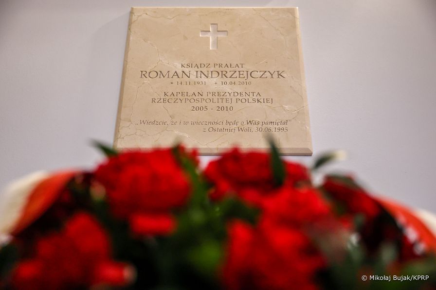 001_a_Minister_Zbigniew_Bogucki_wieniec_rocznica_katastrofy_Smolenskiej_kaplica_Pałac_Prezydencki_20260410_MWB17180.jpg