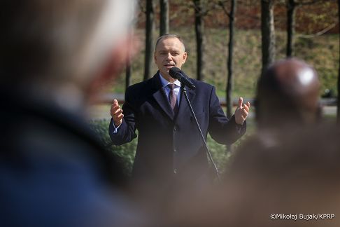 008_Prezydent Karol Nawrocki_Obchody Dnia Pamieci Ofiar Zbrodni Katyńskiej w Muzeum Katyńskim_13-04-2026_MWB25406.jpg.JPG
