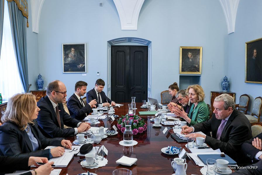 002_Minister_Marcin_Przydacz_spotkanie_Czlonkowie_Komisja_Wenecka_20260415_PK1_1965.jpg