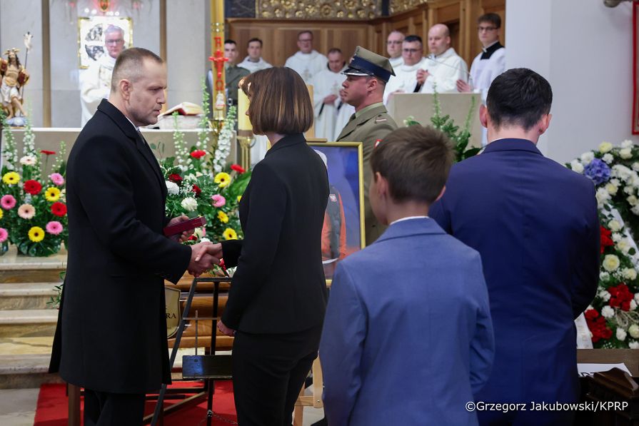 005_Prezydent Karol nawrocki_Pogrzeb Jacka Magiery_GJB_2418.jpg.JPG