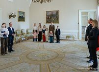 001_Minister Agnieszka Jędrzak_Minister Mateusz Kotecki_Wręczenie odznaczenia rodzinie wielodzietnej_PK1_3087.jpg.JPG