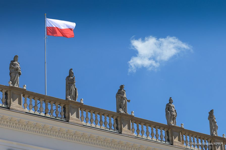 017_Palac_Prezydencki_zmiana_flagi_20260418_MWB26587.jpg