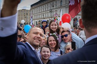 006_Prezydent_Karol_Nawrocki_Narodowy_Marsz_Zycia_20260419_PK1_7333.jpg