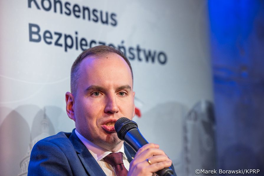 004_Minister_Adam Andruszkiewicz_Otwarte drzwi CSR Suwerenność w XXI w_28-04-2026_MB2_8695.jpg.JPG