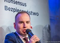 004_Minister_Adam Andruszkiewicz_Otwarte drzwi CSR Suwerenność w XXI w_28-04-2026_MB2_8695.jpg.JPG