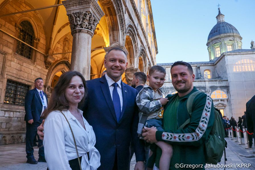 041_Prezydent Karol Nawrocki_Chorwacja_Szczyt Trójmorza_Spacer ulicami Dubrownika_28-04-2026_GJB_8548.jpg.JPG