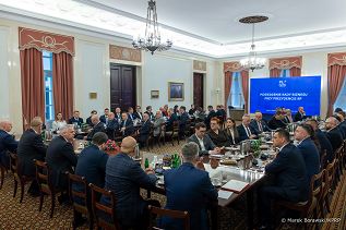010_Minister_Karol_Rabenda_posiedzenie_Rada_Biznesu_20260408_MB1_8764.jpg