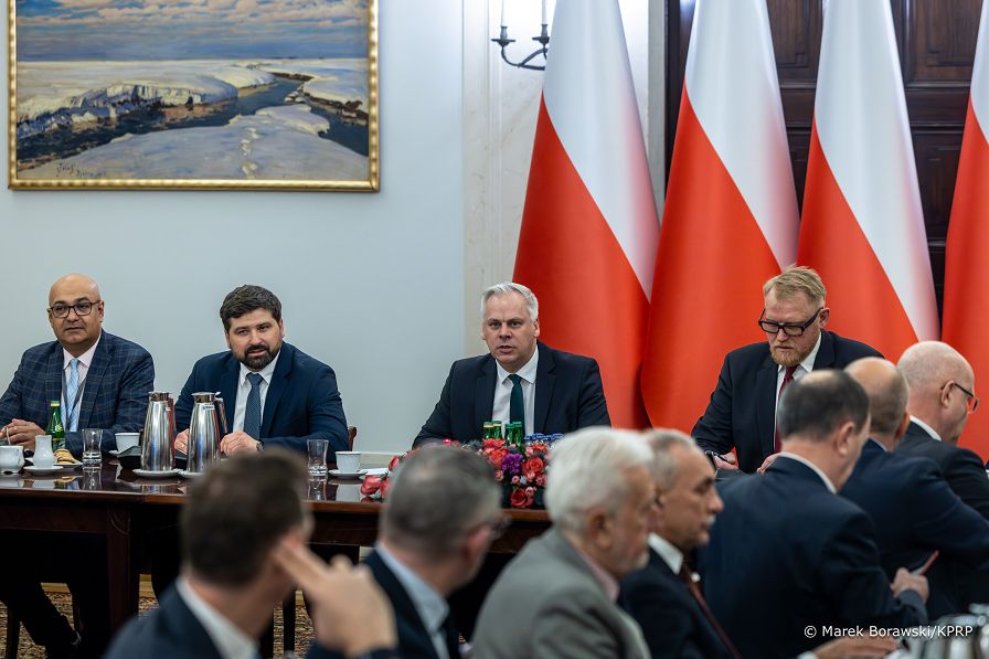 004_Minister_Karol_Rabenda_posiedzenie_Rada_Biznesu_20260408_MB2_5962.jpg
