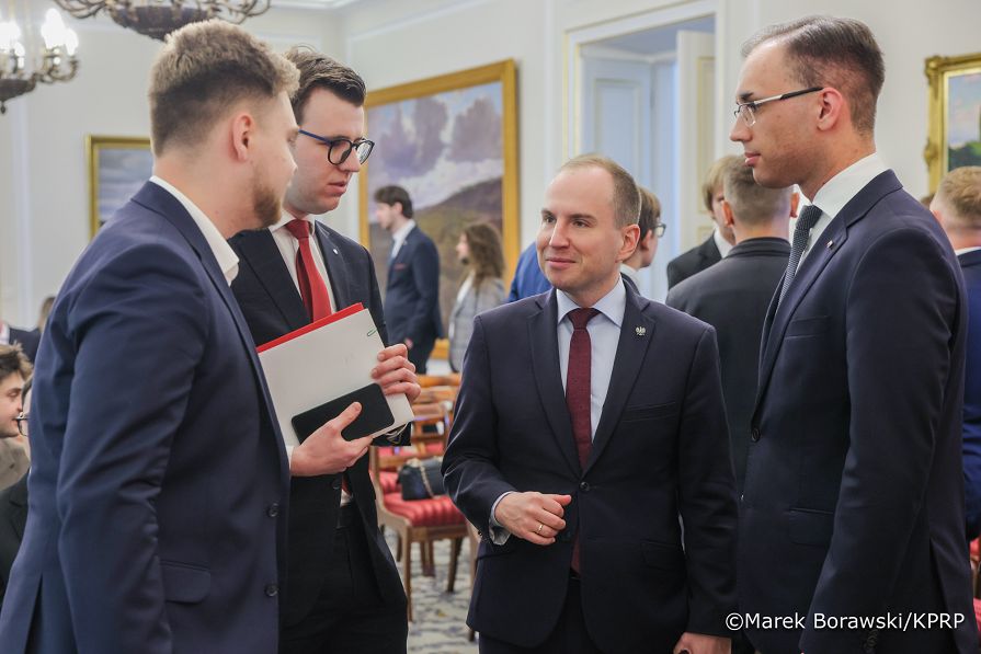 05_Minister Adam Andruszkiewicz_Posiedzenie Rady Młodzieży_08-05-2026_MB1_6926.jpg.JPG