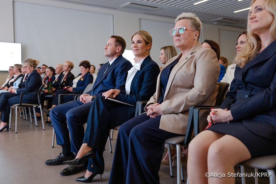 019_Pierwsza Dama Marta Nawrocka_Uroczystości Dzień Pielęgniarki_12-05-2026_7C6A2347.jpg.JPG