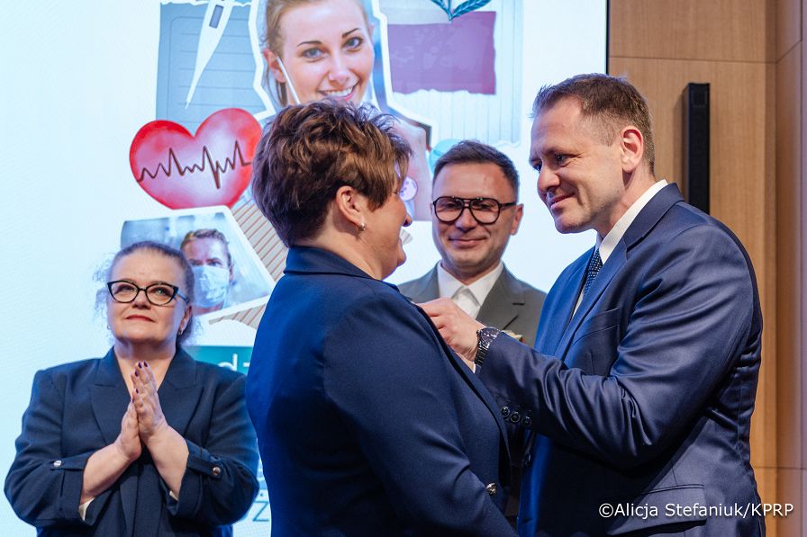 014_Pierwsza Dama Marta Nawrocka_Uroczystości Dzień Pielęgniarki_12-05-2026_7C6A2121.jpg.JPG