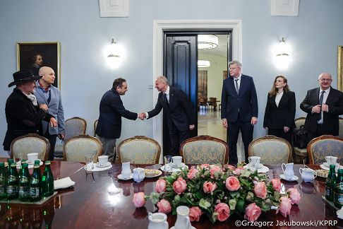 001_Wojciech Kolarski_Spotkanie z przedstawicielami mniejszości ormiańskiej_14-05-2026_1S7A1323.jpg.JPG
