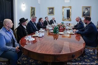 002_Wojciech Kolarski_Spotkanie z przedstawicielami mniejszości ormiańskiej_14-05-2026_1S7A1362.jpg.JPG
