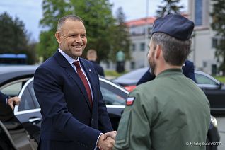 01_Karol_Nawrocki_odlot_Rzym_20260517_MWB20825.jpg