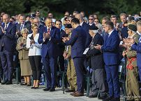 30_Karol_Nawrocki_Polski_Cmentarz_Wojenny_Monte _Cassino_20260518_MWB23568.jpg