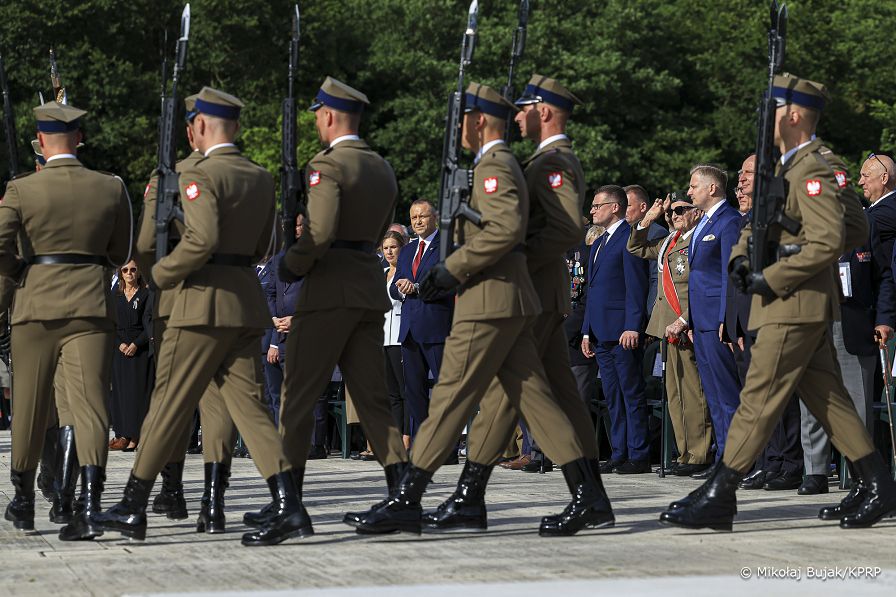 23_Karol_Nawrocki_Polski_Cmentarz_Wojenny_Monte _Cassino_20260518_MWB23129.jpg