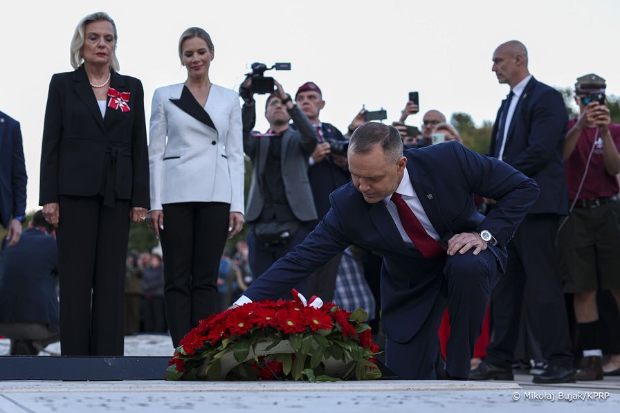 45_Karol_Nawrocki_Polski_Cmentarz_Wojenny_Monte _Cassino_20260518_MWB10455.jpg