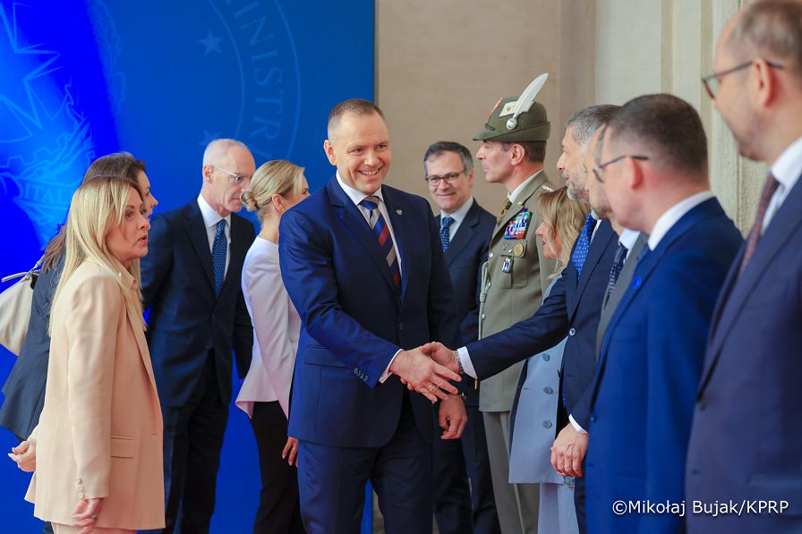 030_Para Prezydencka_Wizyta we Włoszech_Sotkanie z Premier Włoch Giorgią Meloni_18-05-2026_MWB21525.jpg.JPG