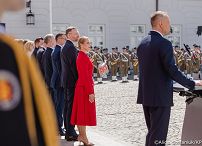 029_Udział Pary Prezydenckiej w uroczystościach z okazji Dnia Flagi RP oraz Dnia Polonii i Polaków za Granicą_02-05-2026_340A4124.jpg.JPG