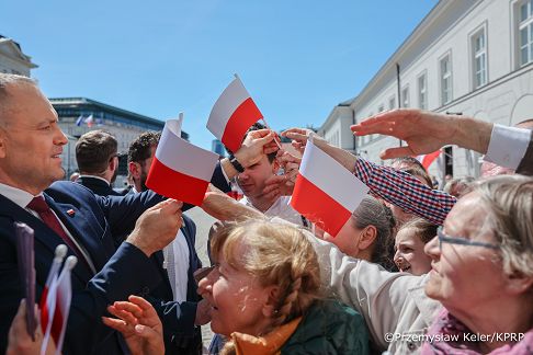 044_Udział Pary Prezydenckiej w uroczystościach z okazji Dnia Flagi RP oraz Dnia Polonii i Polaków za Granicą_02-05-2026_PK1_3172.jpg.JPG