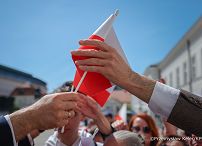 045_Udział Pary Prezydenckiej w uroczystościach z okazji Dnia Flagi RP oraz Dnia Polonii i Polaków za Granicą_02-05-2026_PK1_3191.jpg.JPG