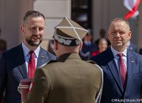 014_Udział Pary Prezydenckiej w uroczystościach z okazji Dnia Flagi RP oraz Dnia Polonii i Polaków za Granicą_02-05-2026_MWB21801.jpg.JPG